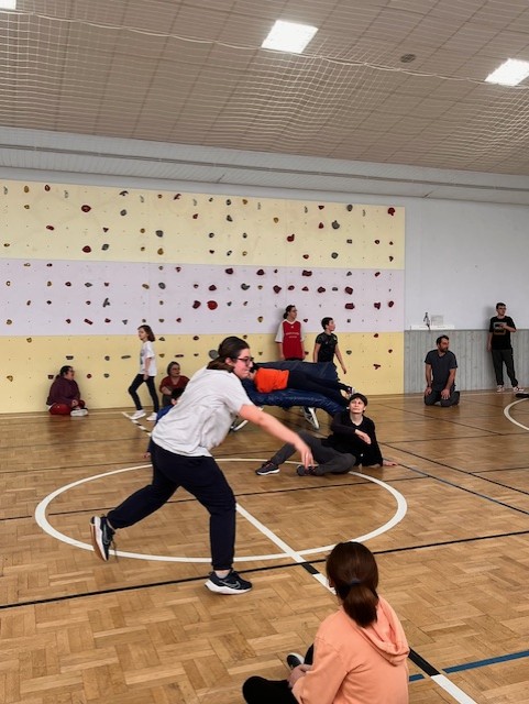 33102270 427e 4a99 a16d e98100f93339